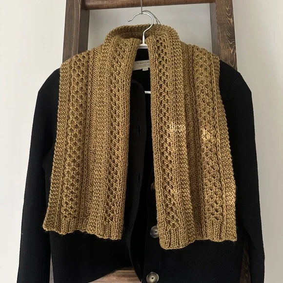 Handmade Cable Knit Wrap - Picture 5 of 8